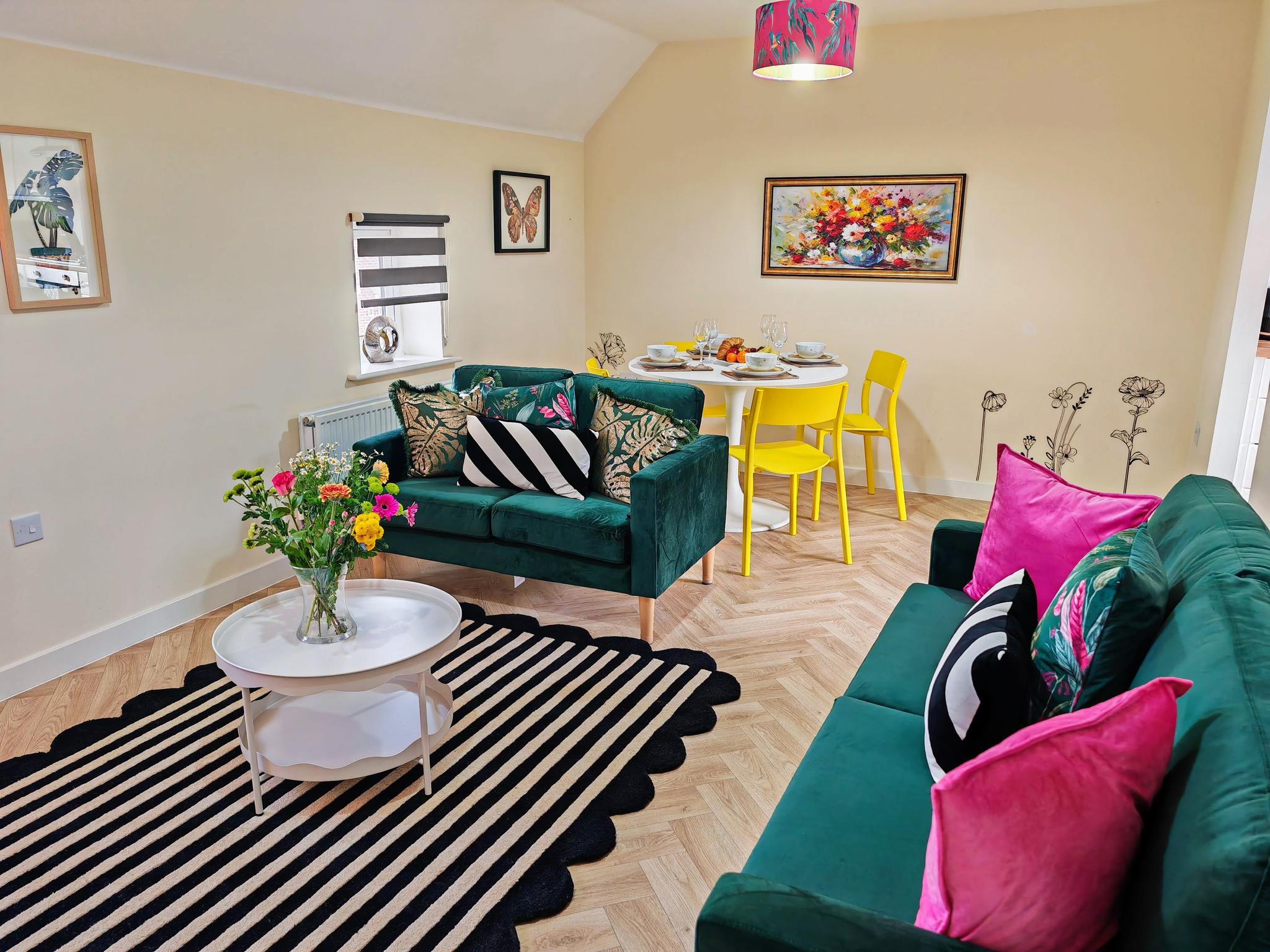 Dakota 2Bed - AwayOnBusiness1